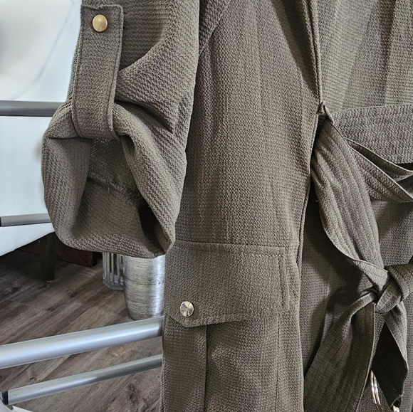 Olive Trench style Jacket from Le Château - Picture 4 of 4